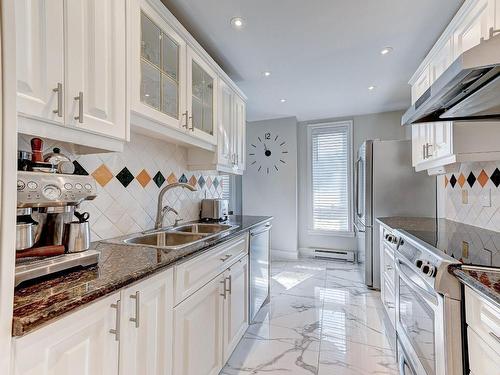 Kitchen - 505-520 Boul. De La Côte-Vertu, Montréal (Saint-Laurent), QC - Indoor Photo Showing Kitchen With Double Sink With Upgraded Kitchen