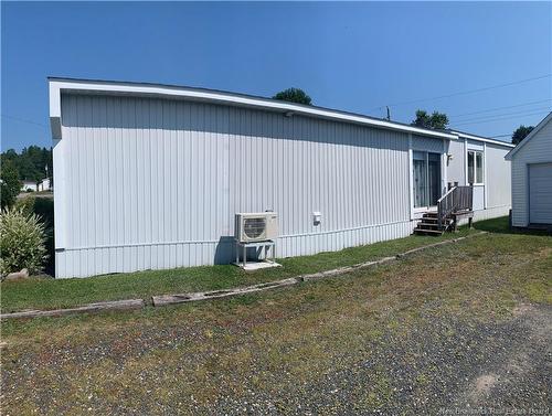 6 2E Av Du Parc, Caraquet, NB 