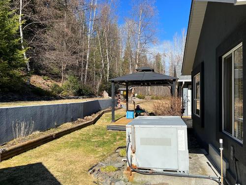 3296 14Th Avenue, Castlegar, BC - Outdoor