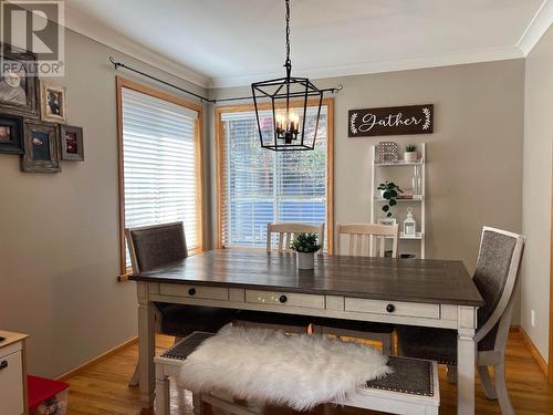 3296 14Th  Avenue, Castlegar, BC - Indoor Photo Showing Dining Room