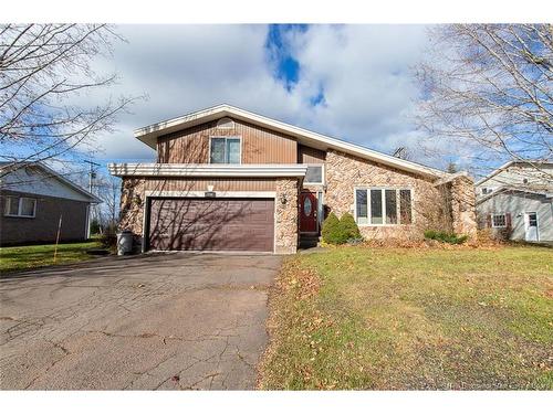 334 Vanier St, Dieppe, NB 