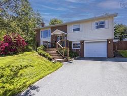 40 Autumn Place  Cole Harbour, NS B2V 2A9