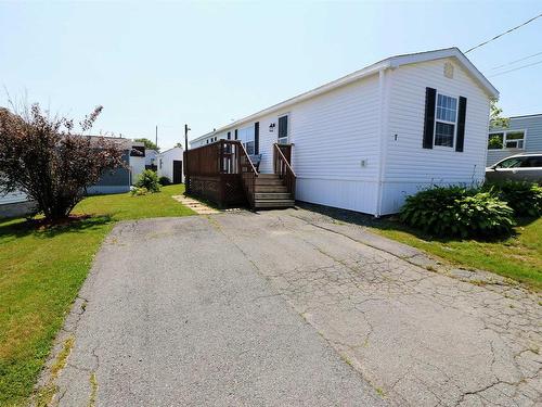 7 Pine Street Street, Eastern Passage, NS 