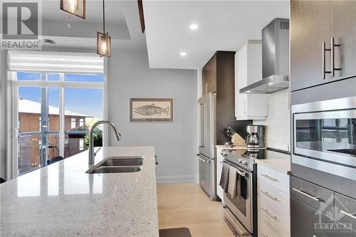 101 Cortile Private Unit#402, Ottawa, ON - Indoor Photo Showing Kitchen With Double Sink With Upgraded Kitchen