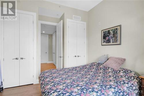 101 Cortile Private Unit#402, Ottawa, ON - Indoor Photo Showing Bedroom