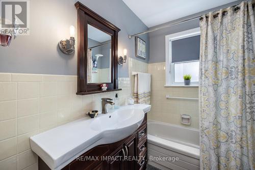 72 Grassmere Court, Oshawa (Lakeview), ON - Indoor Photo Showing Bathroom