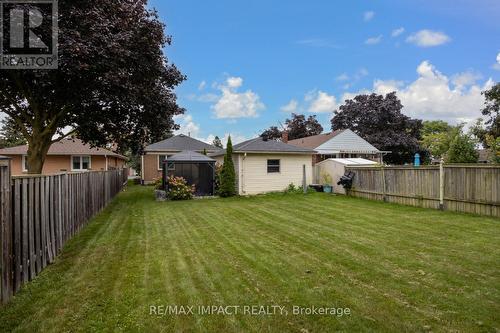 72 Grassmere Court, Oshawa (Lakeview), ON - Outdoor With Backyard