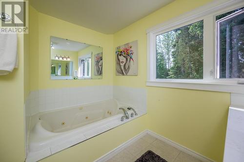 4245 Hobby Drive, Prince George, BC - Indoor Photo Showing Bathroom