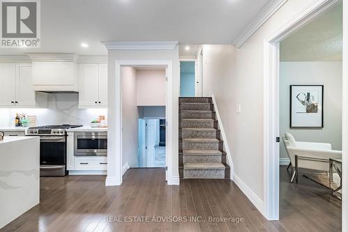 203 Browning Trail, Barrie, ON - Indoor Photo Showing Kitchen With Upgraded Kitchen