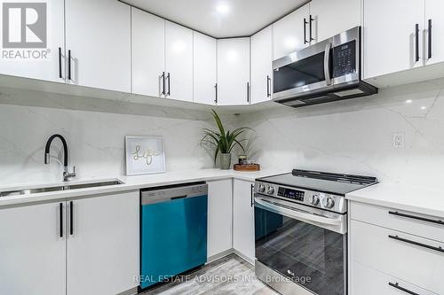 203 Browning Trail, Barrie, ON - Indoor Photo Showing Kitchen With Stainless Steel Kitchen