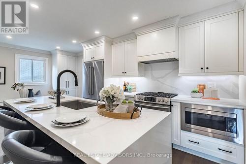 203 Browning Trail, Barrie (400 North), ON - Indoor Photo Showing Kitchen With Stainless Steel Kitchen With Upgraded Kitchen