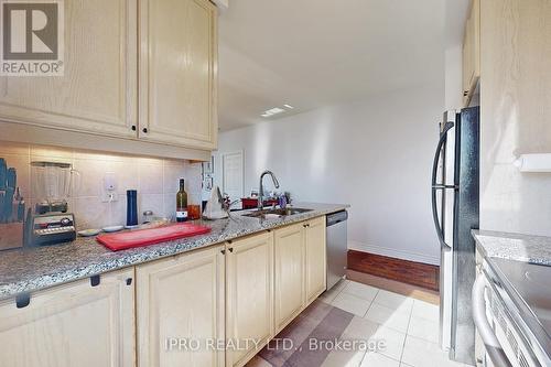 1804 - 70 High Park Avenue, Toronto (High Park North), ON - Indoor Photo Showing Kitchen With Upgraded Kitchen