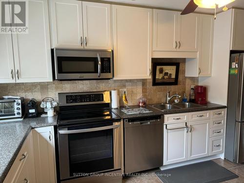 23 - 2 North Street N, Barrie, ON - Indoor Photo Showing Kitchen With Double Sink