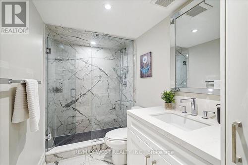 281 La Rose Avenue, Toronto (Willowridge-Martingrove-Richview), ON - Indoor Photo Showing Bathroom