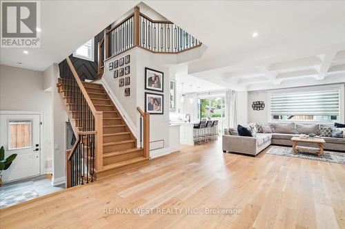 281 La Rose Avenue, Toronto (Willowridge-Martingrove-Richview), ON - Indoor