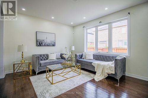 40 Jemima Road S, Brampton (Northwest Brampton), ON - Indoor Photo Showing Living Room