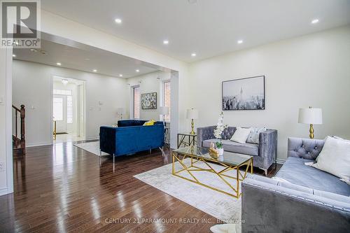 40 Jemima Road S, Brampton (Northwest Brampton), ON - Indoor Photo Showing Living Room