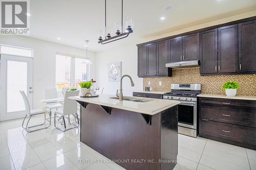 40 Jemima Road S, Brampton (Northwest Brampton), ON - Indoor Photo Showing Kitchen With Double Sink With Upgraded Kitchen