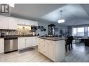 250 Dougall Road N Unit# 408, Kelowna, BC  - Indoor Photo Showing Kitchen 