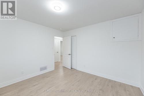 3045 Portage Road, Niagara Falls, ON - Indoor Photo Showing Other Room