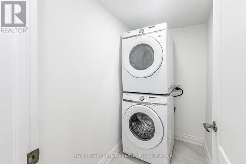 3045 Portage Road, Niagara Falls, ON - Indoor Photo Showing Laundry Room