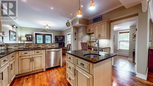 114 Quidi Vidi Road, St. John'S, NL - Indoor Photo Showing Kitchen