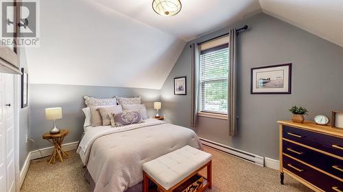 114 Quidi Vidi Road, St. John'S, NL - Indoor Photo Showing Bedroom