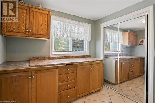 124 Main Street, Lion'S Head, ON - Indoor Photo Showing Kitchen