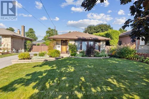 305 Poplar Street, Oshawa (Donevan), ON - Outdoor