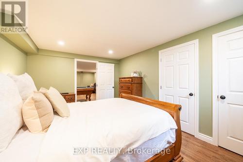 17 Stoneridge Road, Hamilton Township, ON - Indoor Photo Showing Bedroom