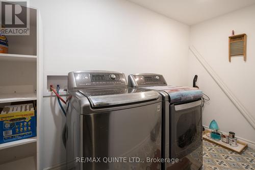 289 Maines Road, Tweed, ON - Indoor Photo Showing Laundry Room