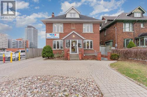 29 Chaplin Crescent, Toronto (Yonge-Eglinton), ON - Outdoor With Facade