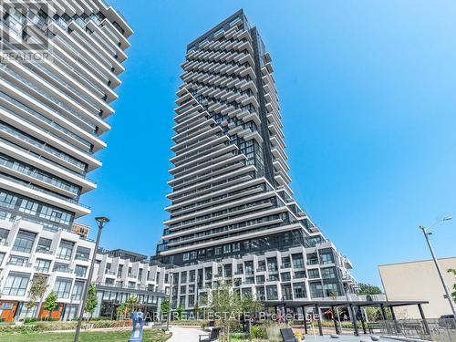 425 - 30 Inn On The Park Drive, Toronto (Banbury-Don Mills), ON - Outdoor With Facade