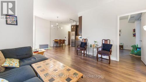 124 - 55 Ann O'Reilly Road, Toronto (Henry Farm), ON - Indoor Photo Showing Living Room