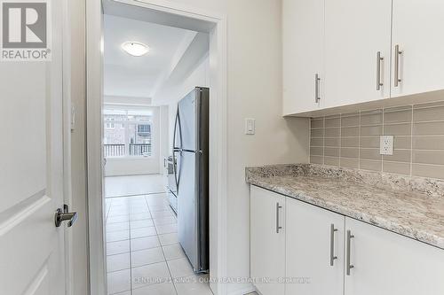 27 Floyd Ford Way, Markham, ON - Indoor Photo Showing Kitchen