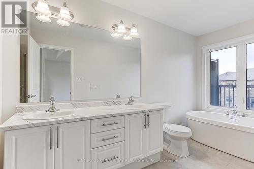 27 Floyd Ford Way, Markham, ON - Indoor Photo Showing Bathroom