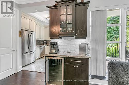 107 - 9909 Pine Valley Drive, Vaughan (Vellore Village), ON - Indoor Photo Showing Kitchen With Stainless Steel Kitchen