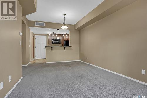 208 1220 Blackfoot Drive, Regina, SK - Indoor Photo Showing Other Room