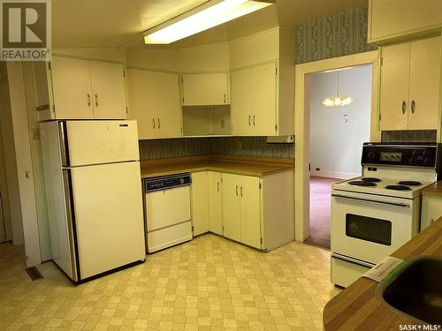 100 Water Street, Wolseley, SK - Indoor Photo Showing Kitchen