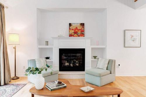 35 Landscapes Trail, Hamilton, ON - Indoor Photo Showing Living Room With Fireplace