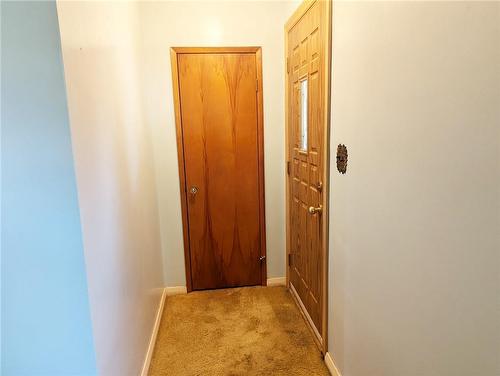 163 East 42Nd Street, Hamilton, ON - Indoor Photo Showing Other Room