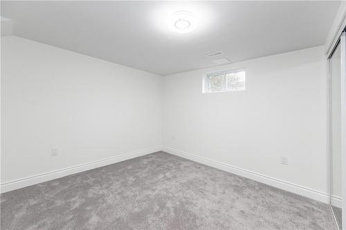 2nd large bedroom - 3045 Portage Road, Niagara Falls, ON - Indoor Photo Showing Other Room