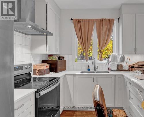 255 Falsetto Street, Orleans - Convent Glen And Area, ON - Indoor Photo Showing Kitchen With Double Sink