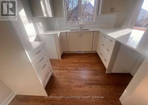 255 - 255 Falsetto Street S, Ottawa, ON - Indoor Photo Showing Kitchen