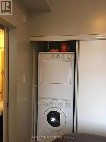 306 - 360 Cumberland Street, Ottawa (Rideau), ON - Indoor Photo Showing Laundry Room