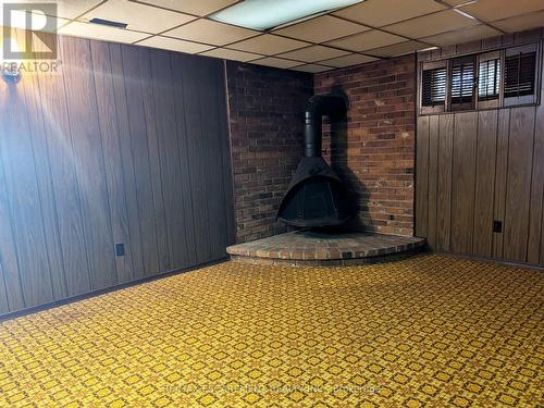 163 East 42Nd Street, Hamilton (Sunninghill), ON - Indoor Photo Showing Other Room With Fireplace