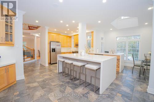 50 Islandview Way, Hamilton (Stoney Creek), ON - Indoor Photo Showing Kitchen