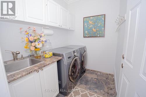 50 Islandview Way, Hamilton (Stoney Creek), ON - Indoor Photo Showing Laundry Room