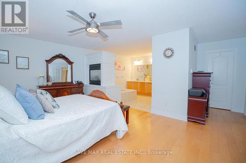 50 Islandview Way, Hamilton (Stoney Creek), ON - Indoor Photo Showing Bedroom