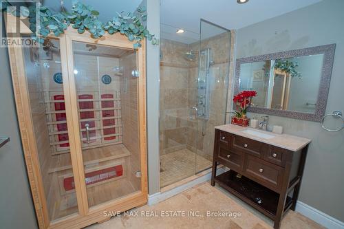 50 Islandview Way, Hamilton (Stoney Creek), ON - Indoor Photo Showing Bathroom